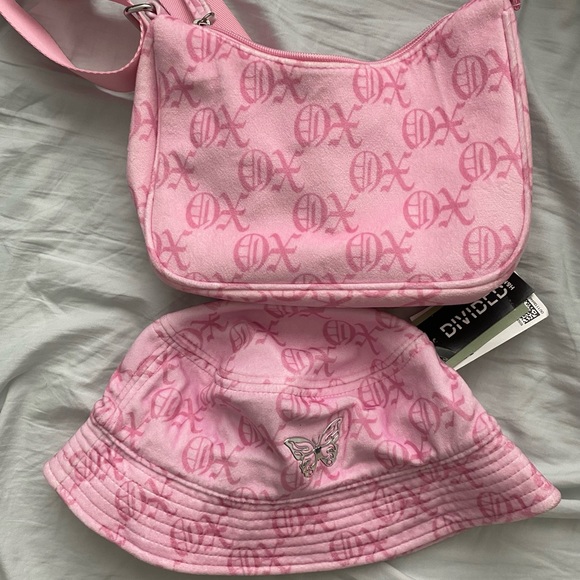 Patterned Pink Bucket Hat - Picture 6 of 6